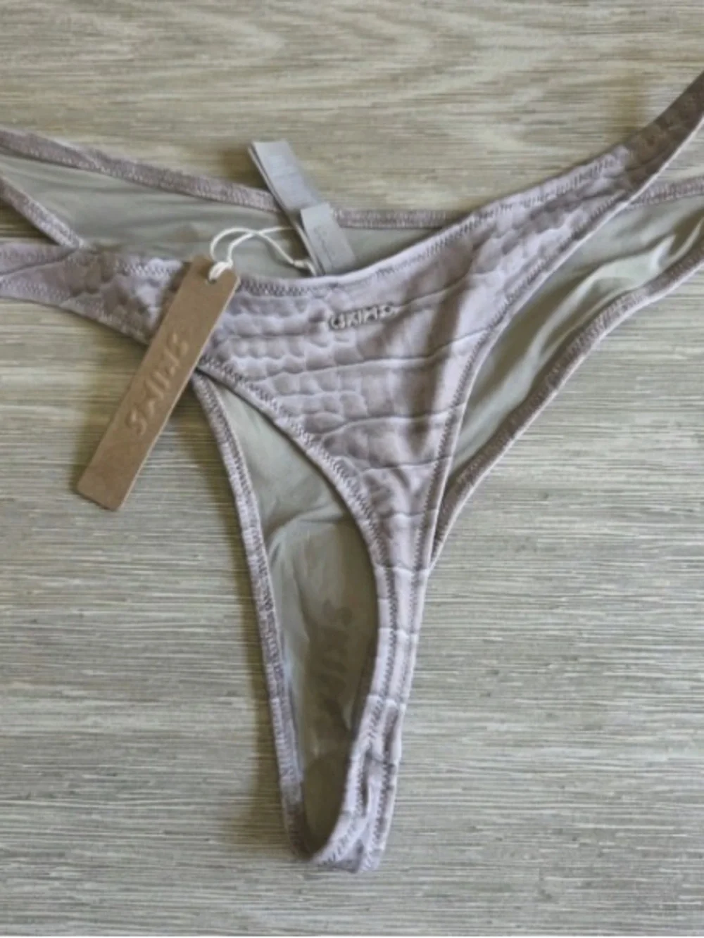 SKIMS Thong Bikini Bottom M